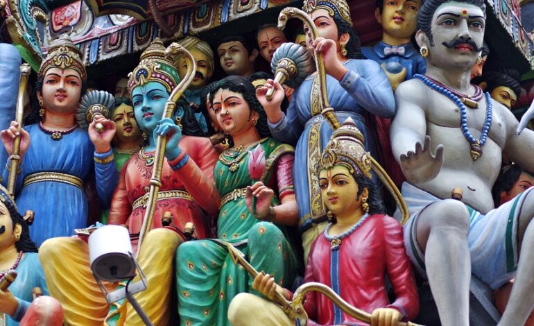হিন্দু ধর্ম ও তাদের দেব-দেবী প্রসঙ্গ