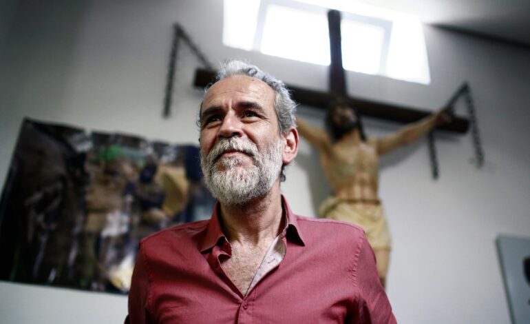 Spanish actor Willy Toledo is in court accused of blasphemy